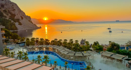 Marmaris’te Konaklama Sanatı: Her Zevke Hitap Eden Oteller ve Turunç Otel’in Benzersiz Dokunuşu